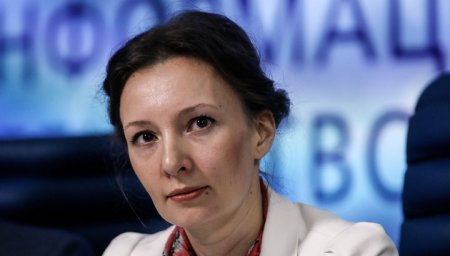 Кузнецова проверит сообщения об отказе якутской школы принимать русскоязычных детей