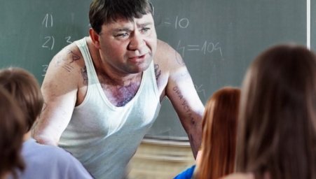 В Приморье оштрафовали директора школы, где "криминальные авторитеты" провели урок