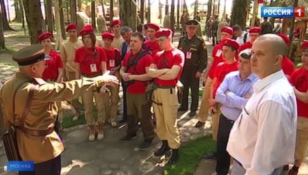 Мечта сбылась: сотни школьников приняты в ряды юнармейцев