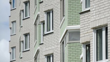 В Кирове две двухлетние девочки упали с 9 этажа